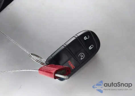 2020 Jeep Renegade Jeepster 4X4 z USA, uszkodzony, nr VIN ZACNJBAB6LPL87244